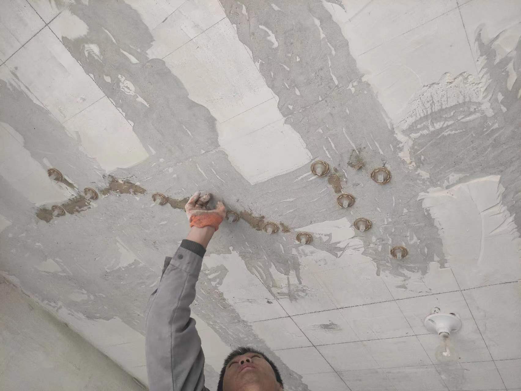 廊坊混凝土楼板裂缝为什么会开裂?怎么修补?